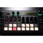 ROLAND MC 101 GROOVEBOX 08