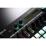 ROLAND MC 101 GROOVEBOX 09